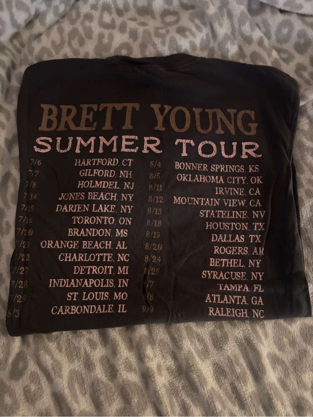 Brett Young comfort colors t-shirt size medium